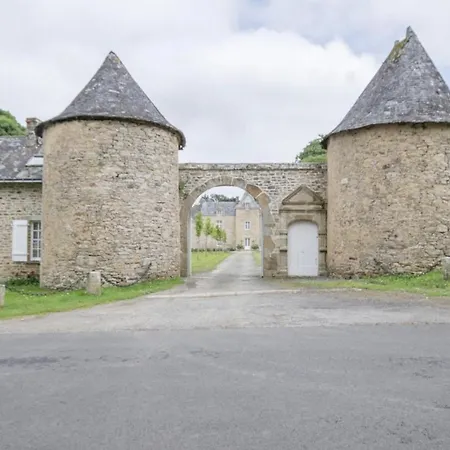 Bed and breakfast Chateau De Cadouzan Saint-Dolay